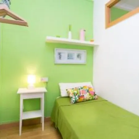 La Meva Llar Roser-37 アパート *